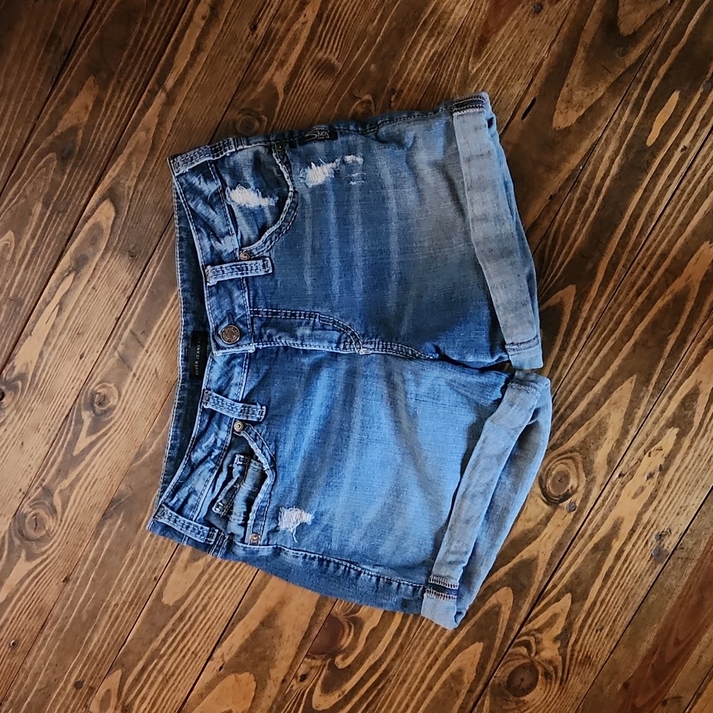 Silver jeans Co shorts
